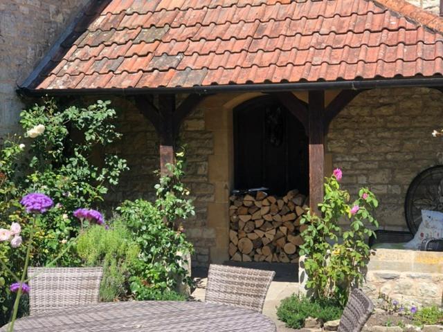 The Long House Apartment Flax Bourton Bagian luar foto